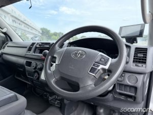 Toyota Hiace 2.8A DX