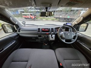 Toyota Hiace 2.8A DX