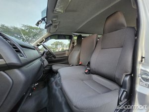Toyota Hiace 2.8A DX