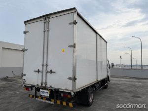 Mitsubishi Fuso Canter FEB21