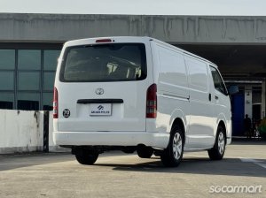Toyota Hiace 3.0M