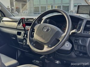 Toyota Hiace 3.0M