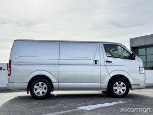 Toyota Hiace 3.0M