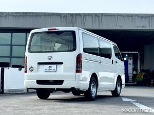 Toyota Hiace 2.8A DX