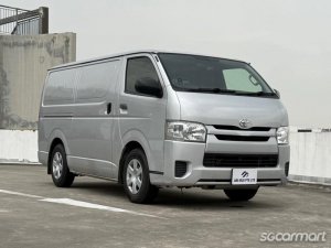 Toyota Hiace 3.0M