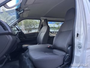 Toyota Hiace 2.8A DX