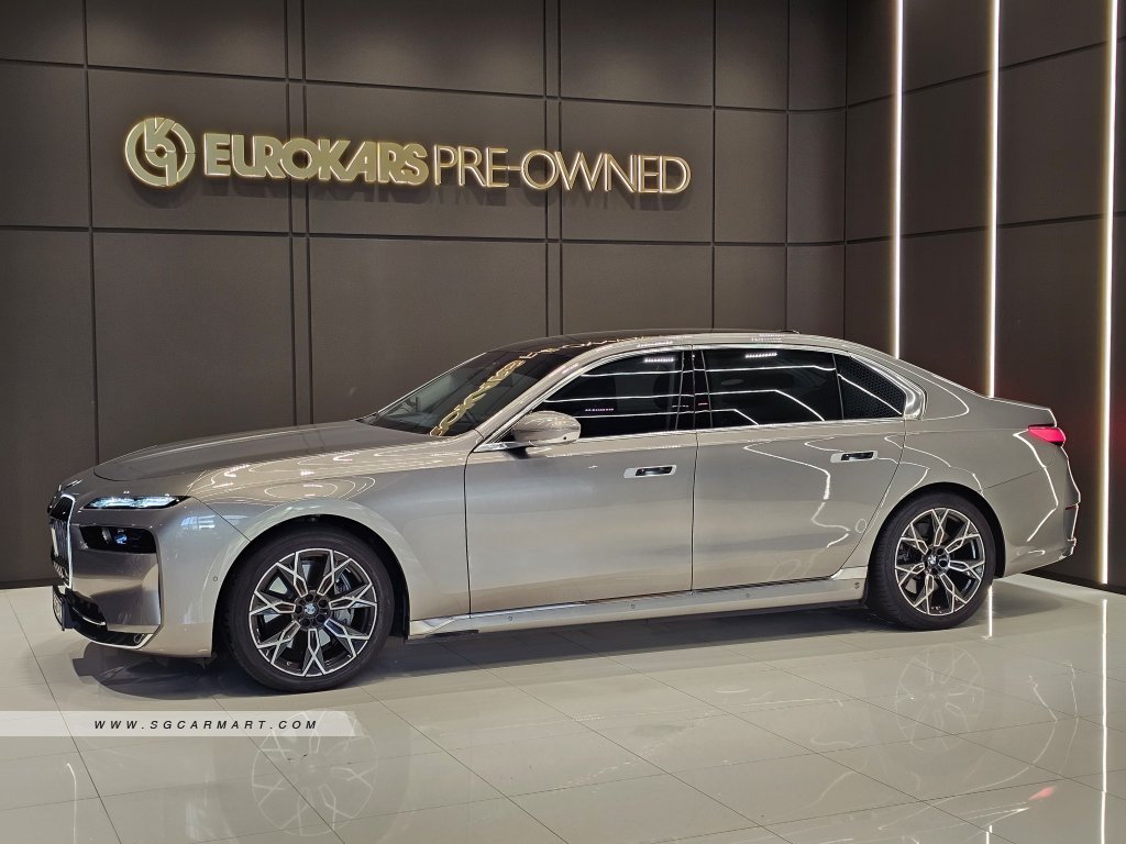 BMW i7 Electric eDrive50 Pinnacle