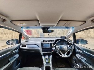 Honda Shuttle Hybrid 1.5A X