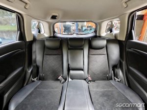 Honda Shuttle Hybrid 1.5A X