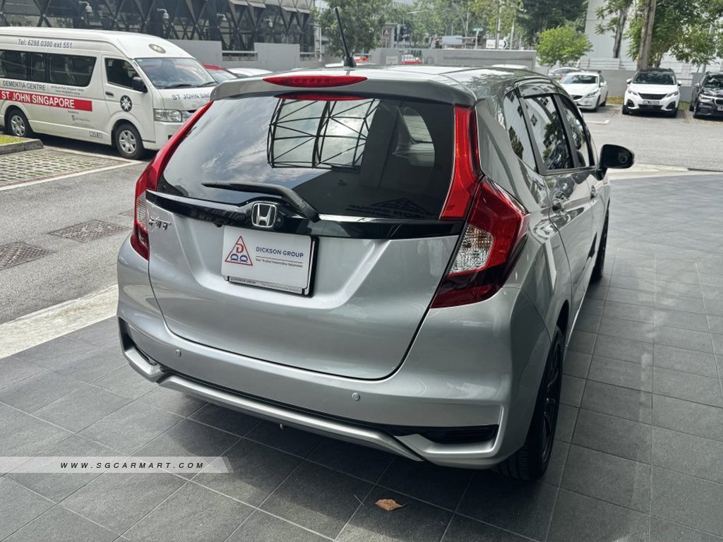 BMW 5 Series 523i Highline - Side Front