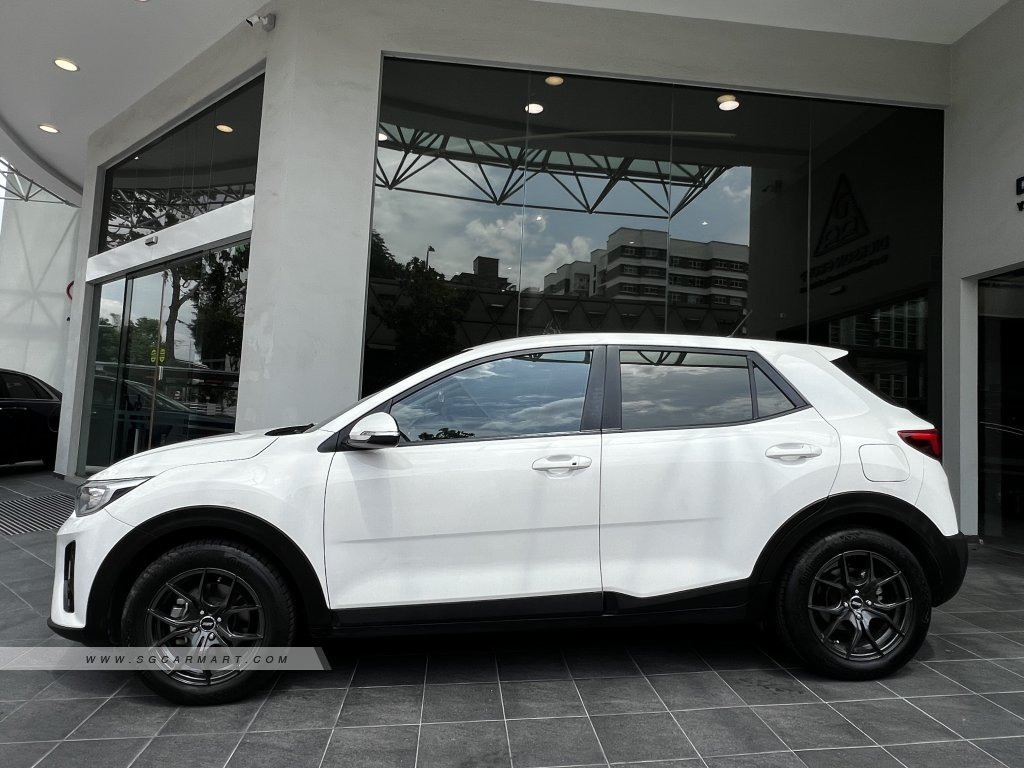 BMW 5 Series 523i Highline - Side Front