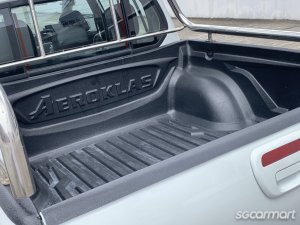 Mitsubishi Triton L200 Double-Cab 2.5A (COE till 10/2030)