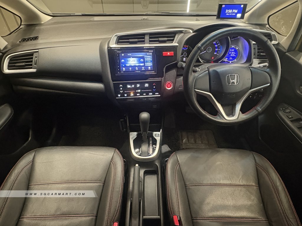 Honda Fit 1.3A G F-Package