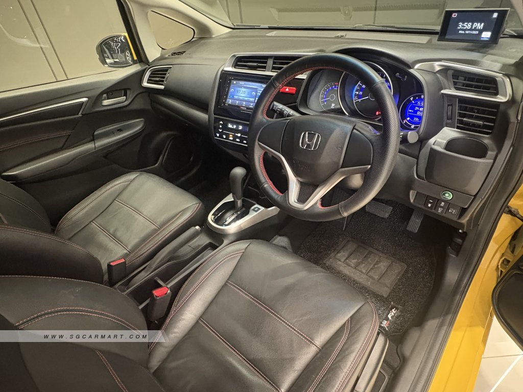 Honda Fit 1.3A G F-Package