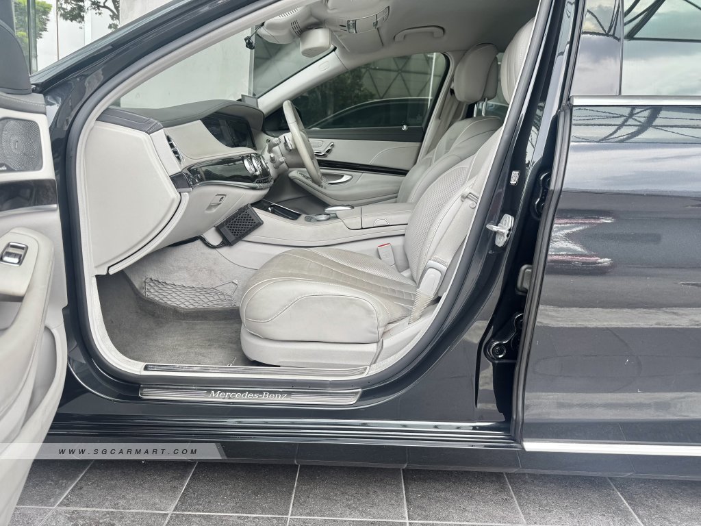 BMW 5 Series 523i Highline - Side Front