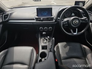 Mazda 3 1.5A