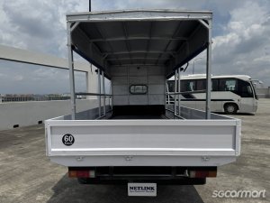 Mitsubishi Fuso Canter FEB21