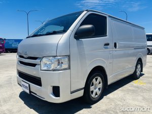 Toyota Hiace 3.0M