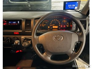 Toyota Hiace 3.0M