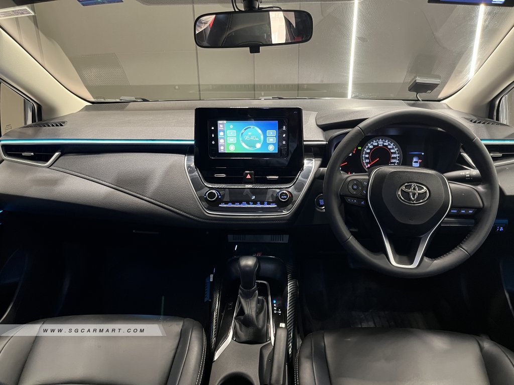 Toyota Corolla Altis 1.6A Standard