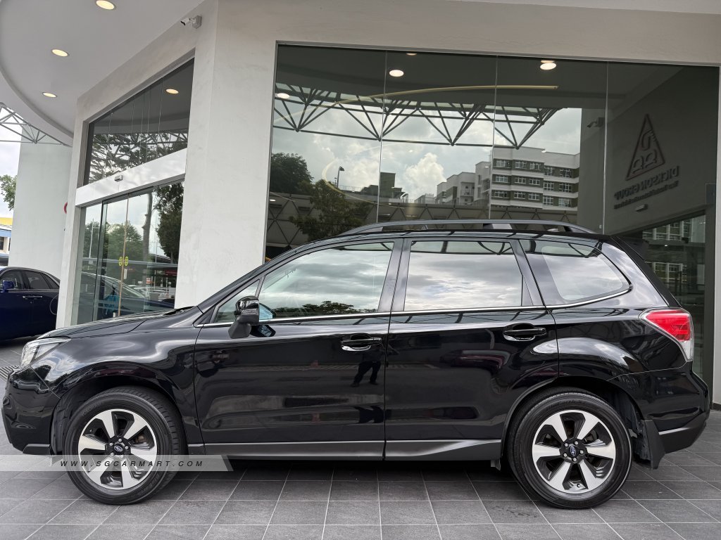 BMW 5 Series 523i Highline - Side Front