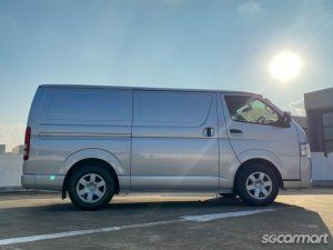 Toyota Hiace 3.0M