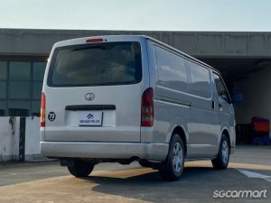 Toyota Hiace 3.0M