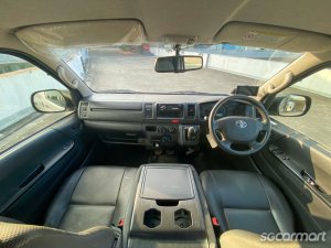 Toyota Hiace 3.0M