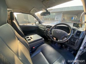 Toyota Hiace 3.0M