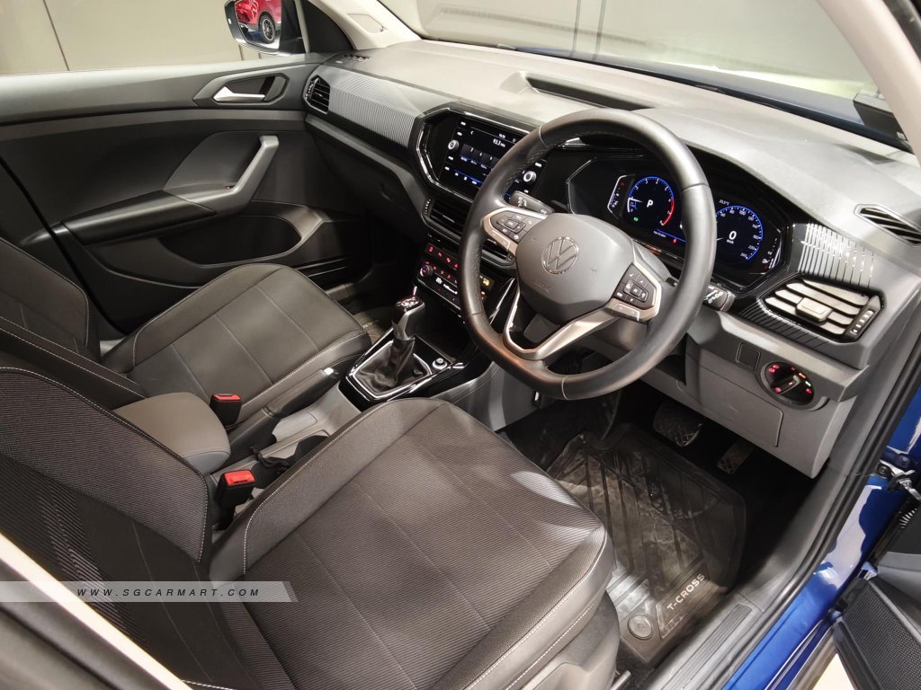 Volkswagen T-Cross 1.0A TSI R-Line