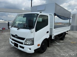 Hino XZU710R