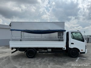 Hino XZU710R