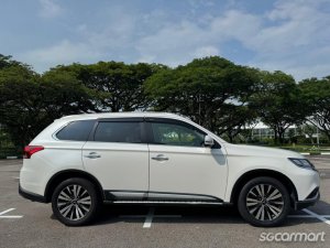 Mitsubishi Outlander 2.0A