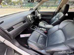 Mitsubishi Outlander 2.0A