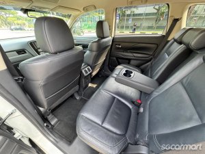 Mitsubishi Outlander 2.0A