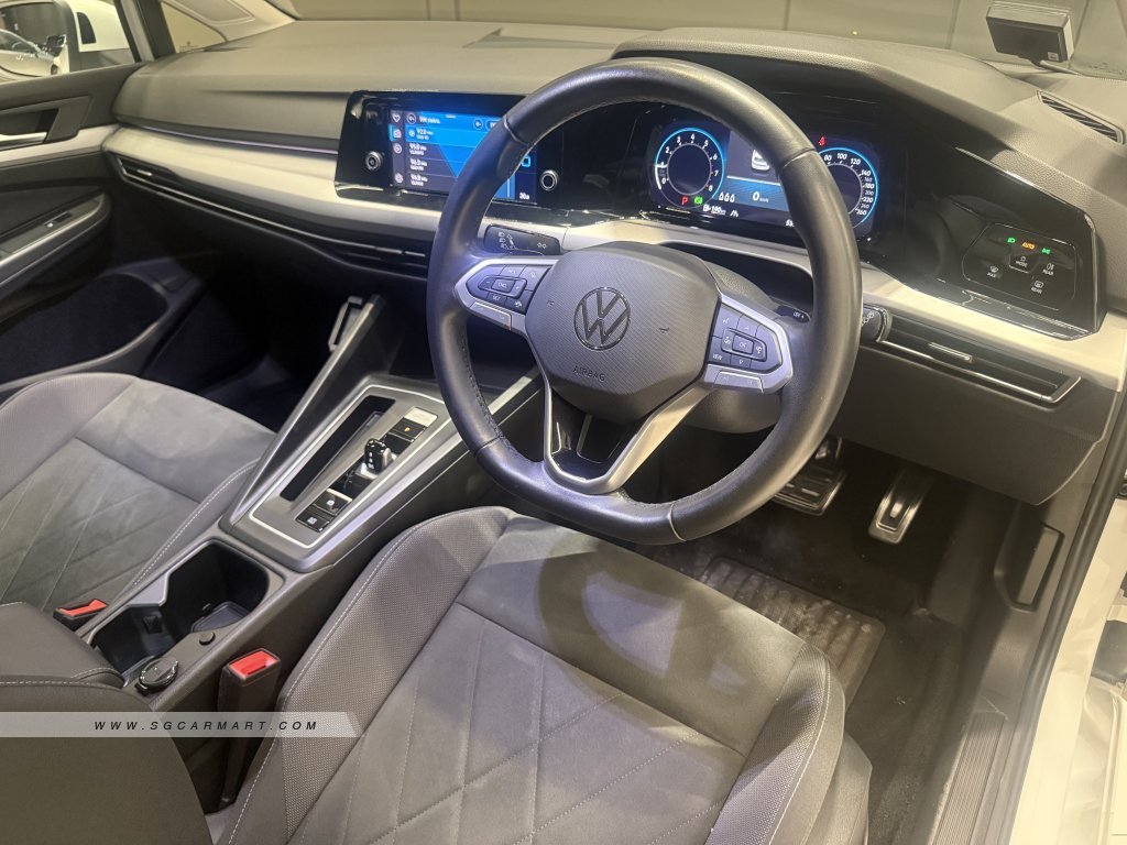 Volkswagen Golf Mild Hybrid 1.5A eTSI DSG Life