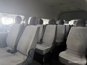Toyota Hiace Commuter 3.0A GL High Roof