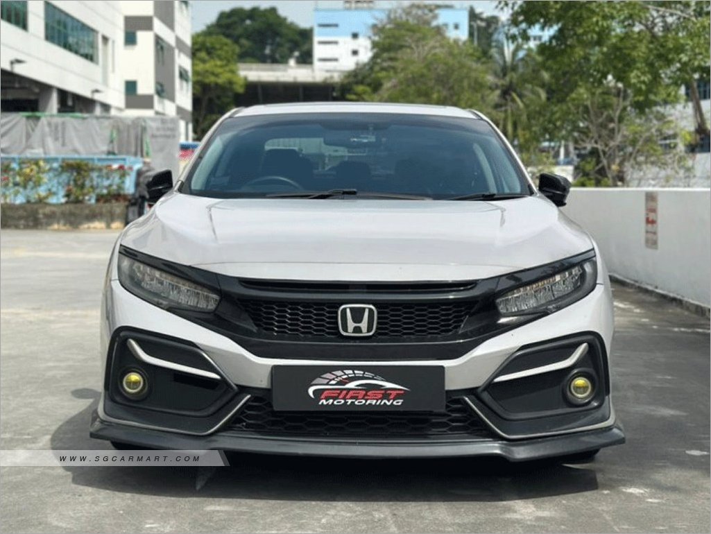 Photos for Honda Civic 1.5A VTEC Turbo Sunroof - Sgcarmart