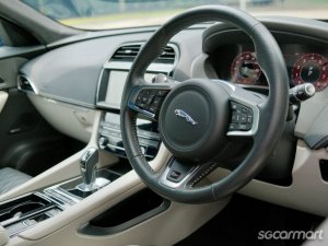 Jaguar F-PACE 5.0A SVR