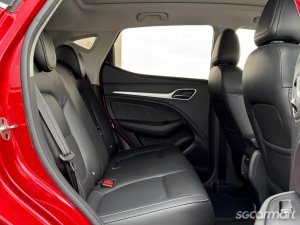 MG ZS Electric Deluxe Panoramic Roof