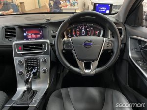 Volvo S60 T2