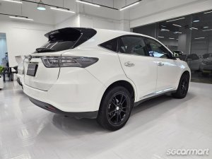 Toyota Harrier 2.0A Elegance Panoramic Roof (New 5-yr COE)
