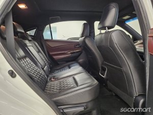 Toyota Harrier 2.0A Elegance Panoramic Roof (New 5-yr COE)