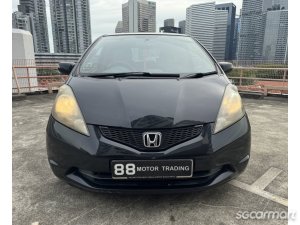 Honda Fit 1.3A G (COE till 01/2031)