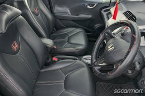 Honda Fit 1.3A G (COE till 01/2031)