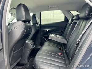 Peugeot 3008 1.6A PureTech EAT8 Active