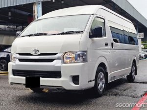 Toyota Hiace Commuter 2.8A GL High Roof