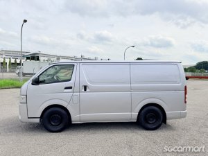 Toyota Hiace 3.0M