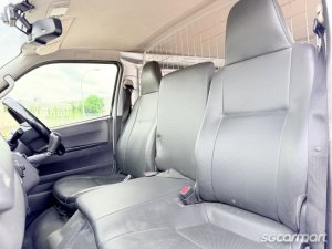Toyota Hiace 3.0M