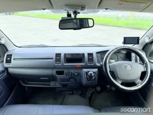 Toyota Hiace 3.0M